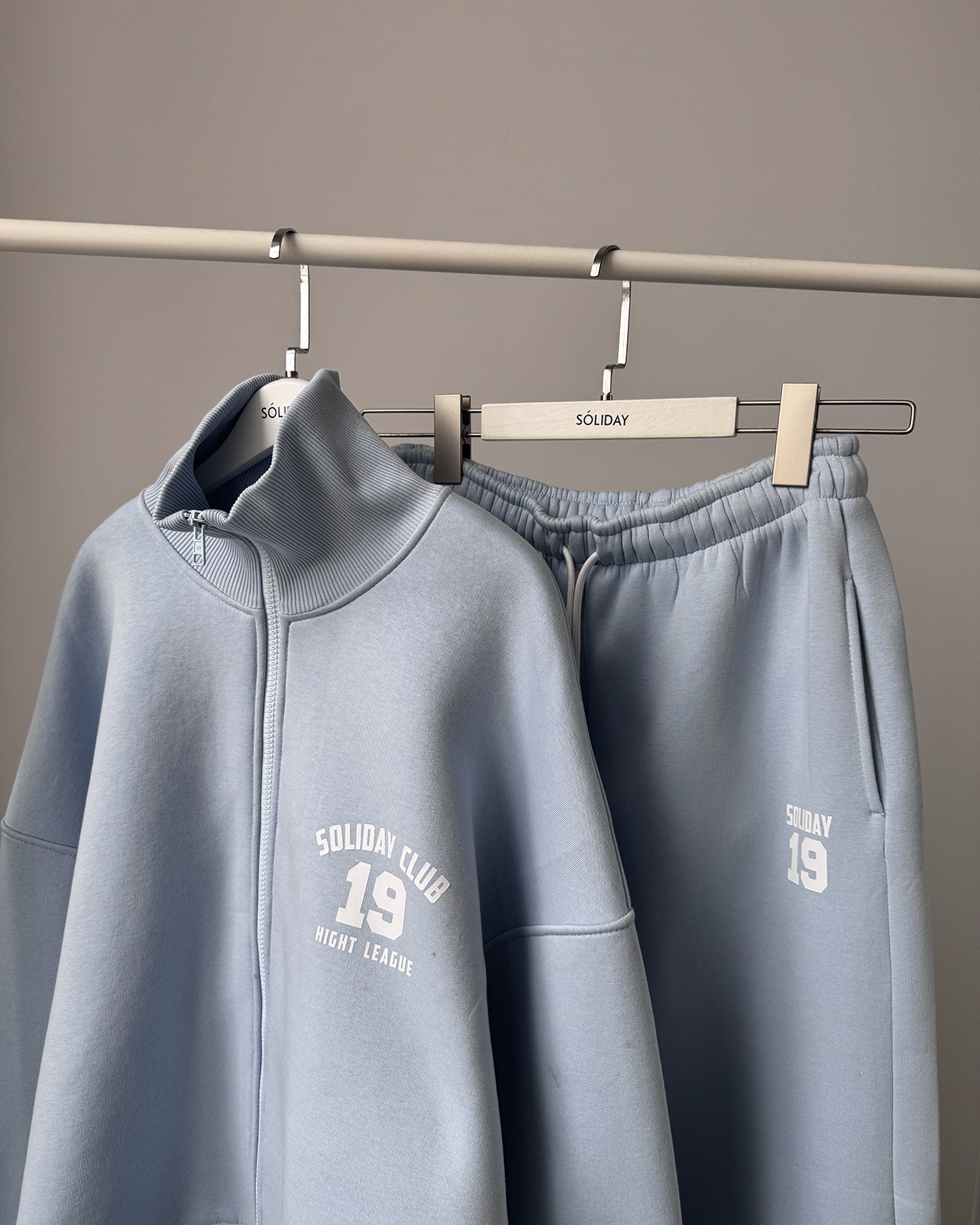 Костюм взрослый MOON SAMPLE собственного производства - фото 4