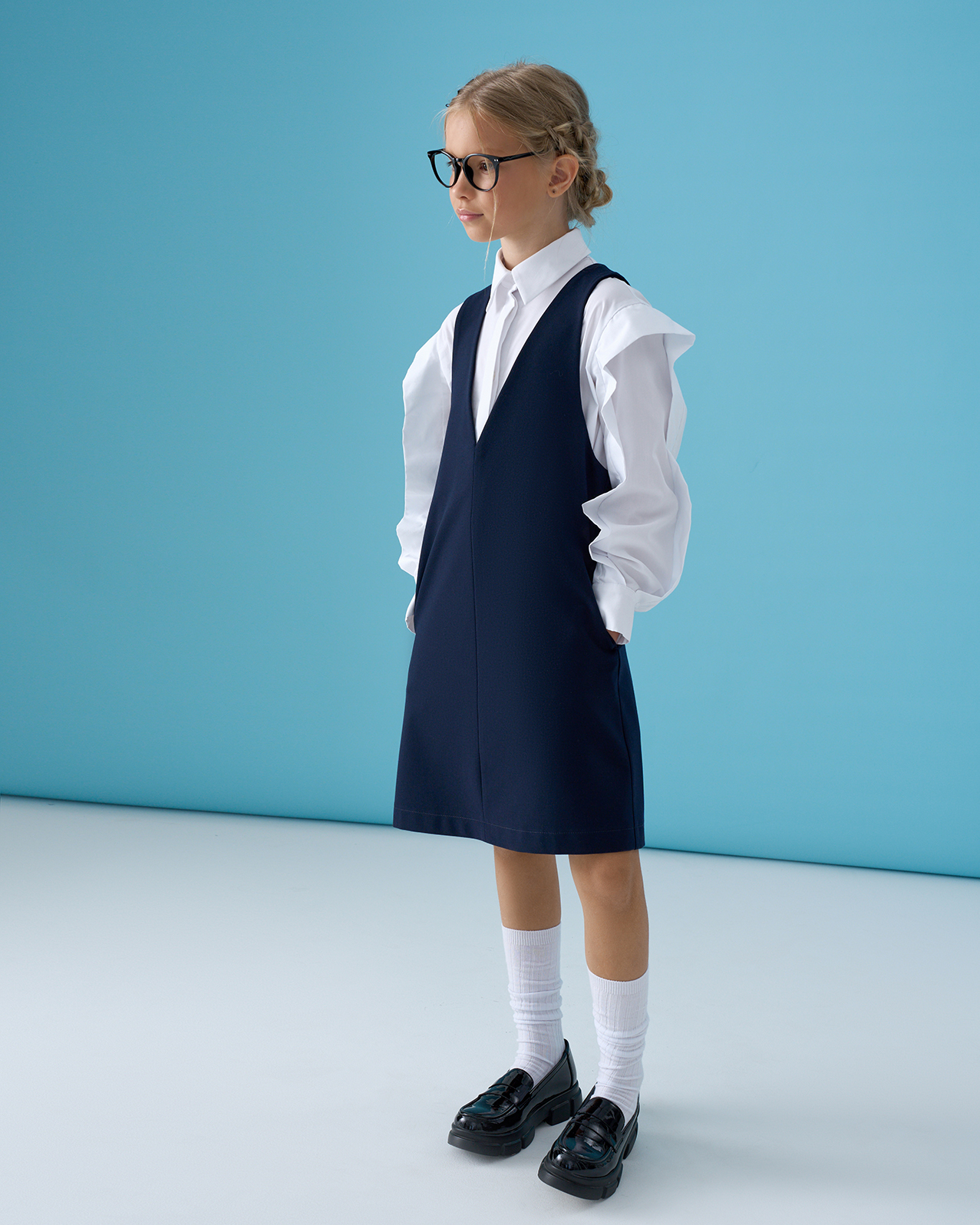 Сарафан SCHOOL с V-вырезом