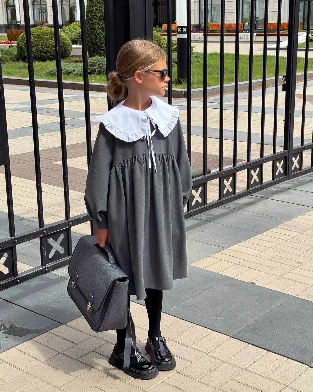 Платье SCHOOL серое