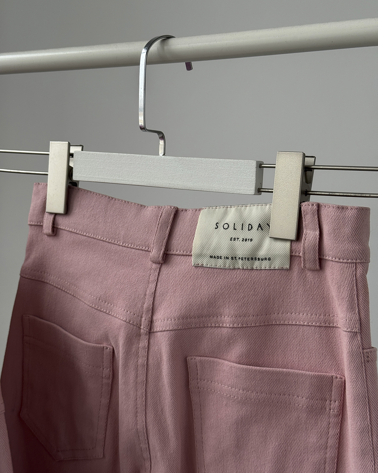 Джинсы WENDY SAMPLE собственного производства - фото 4