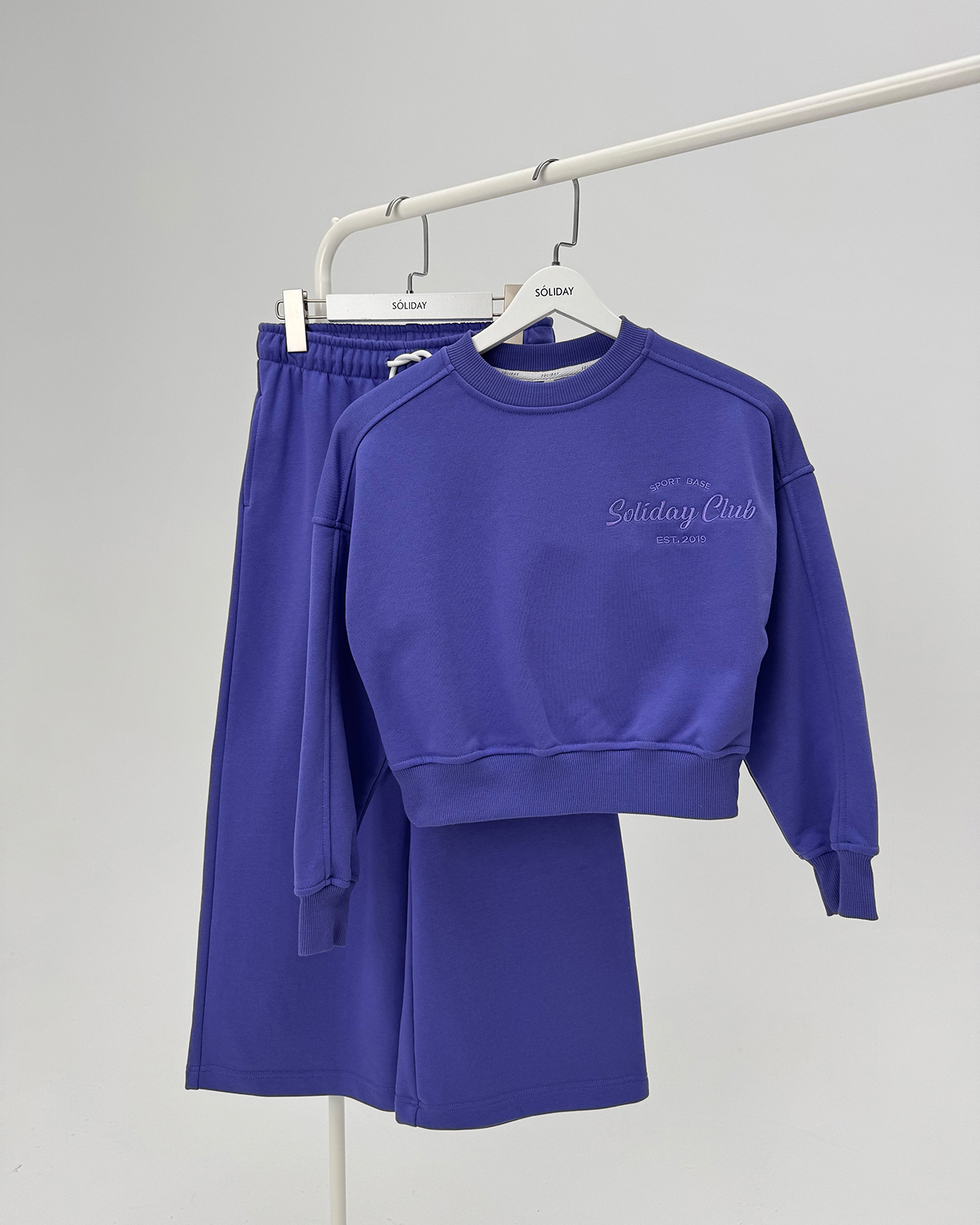 Костюм AMBER SAMPLE фиолетовый