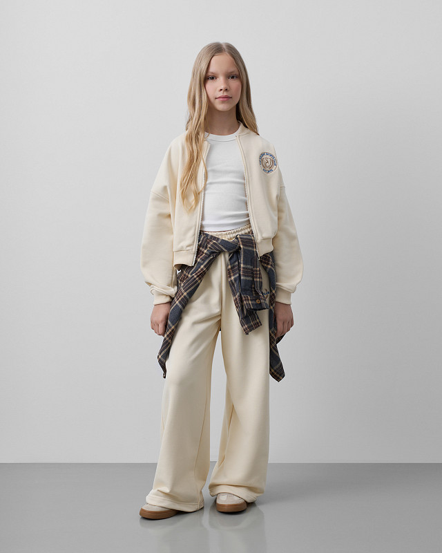 Костюм MEET собственного производства