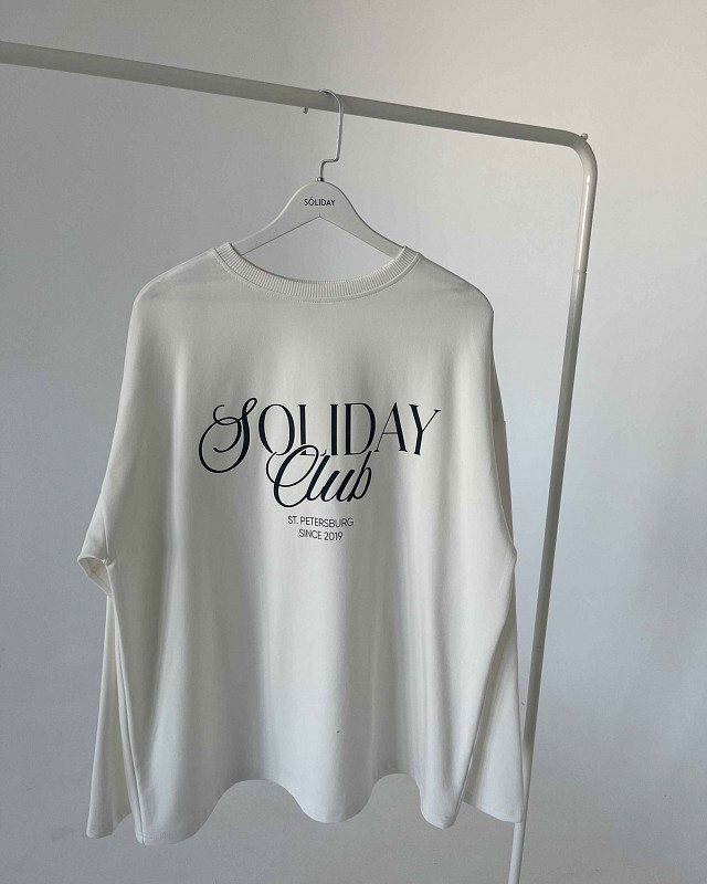 Лонгслив STAY SAMPLE собственного производства