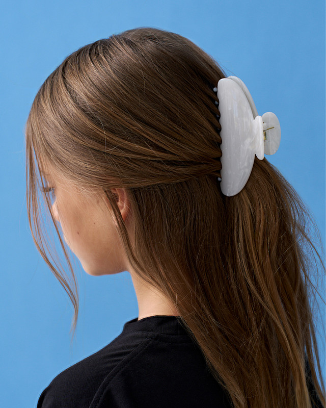 Крабик для волос перламутровый собственного производства