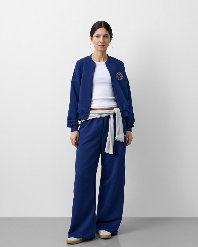 Костюм взрослый MEET собственного производства