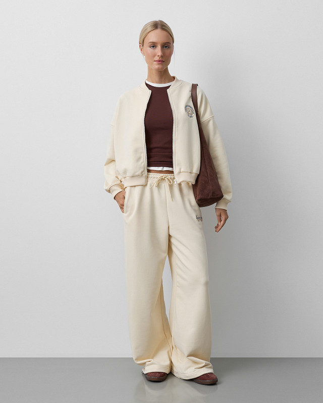 Костюм взрослый MEET собственного производства