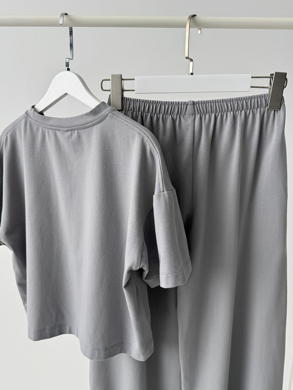 Костюм AIR SAMPLE SALE собственного производства