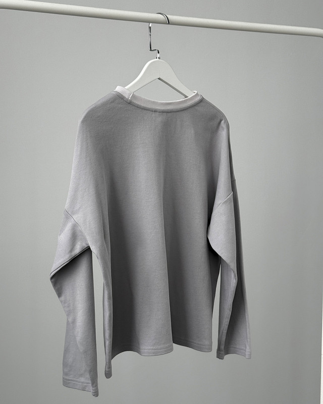 Лонгслив SAMPLE собственного производства